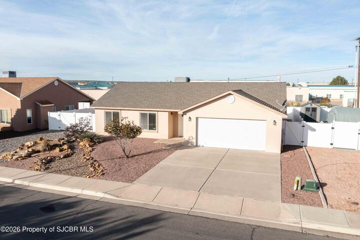 Property Photo: 709 Mesa Vista Drive NM 87401