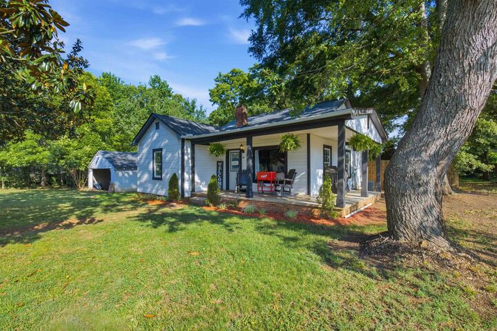 Property Photo:  126 Phillips Drive  NC 28043 