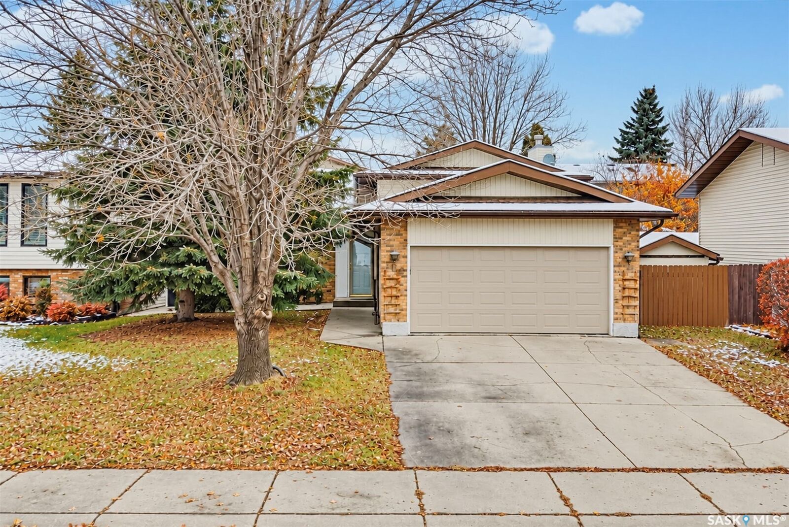 Property Photo:  106 Brunst Crescent  SK S7N 3S3 
