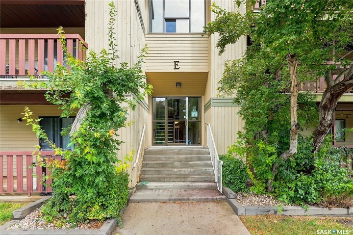 Photo de la propriété:  1121 McKercher Drive 207E  SK S7H 5B8 