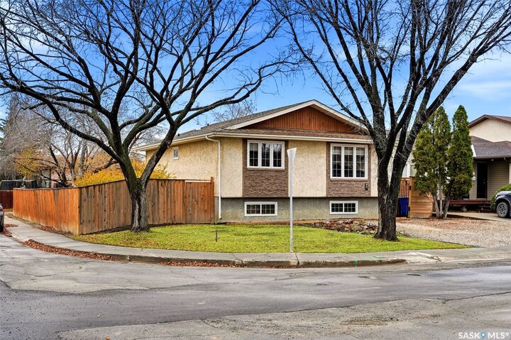 Property Photo:  70 Sherman Road  SK S4X 2R8 