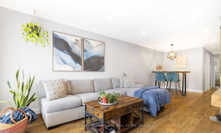 Property Photo:  35 Chipwood Crescent  ON L6V 2E4 