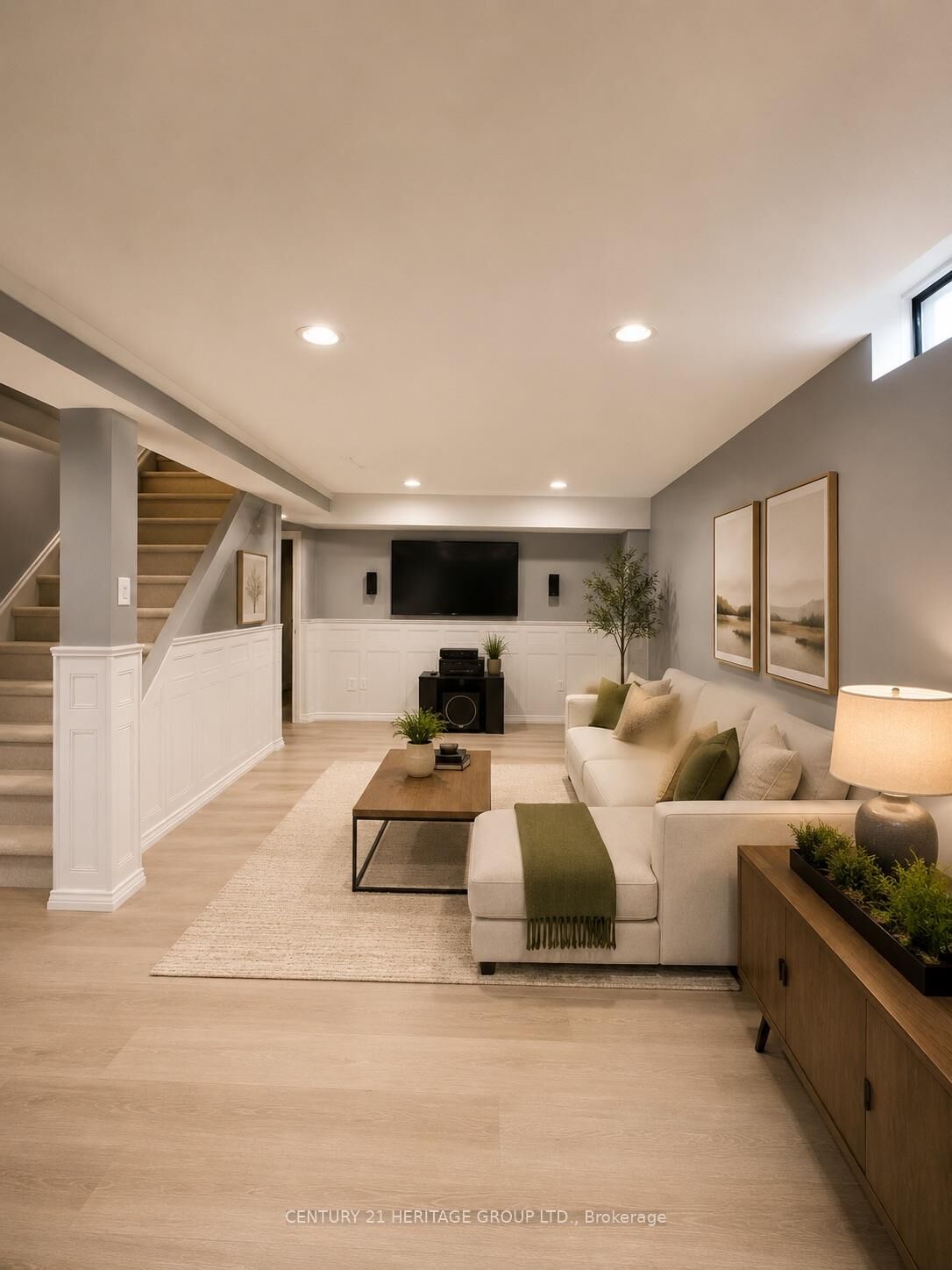 Property Photo: 187 Glenway Circle ON L3Y 7S5