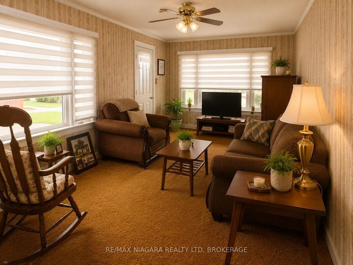 Property Photo:  66 Radford Avenue  ON L2A 5H8 