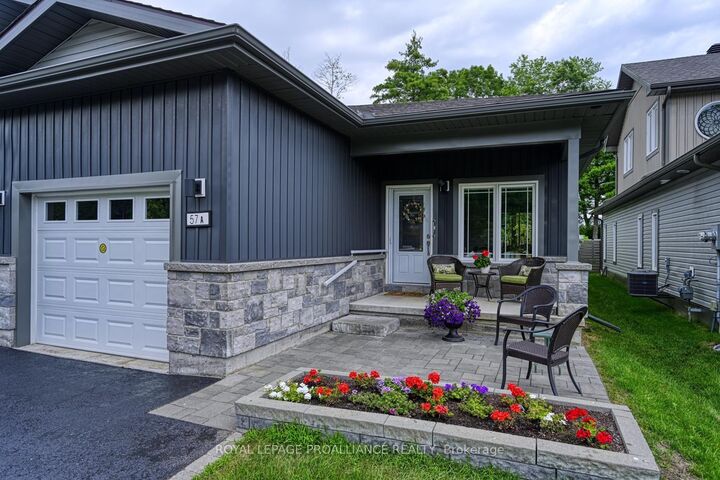 Property Photo:  57A Centre Street  ON K6V 0C9 