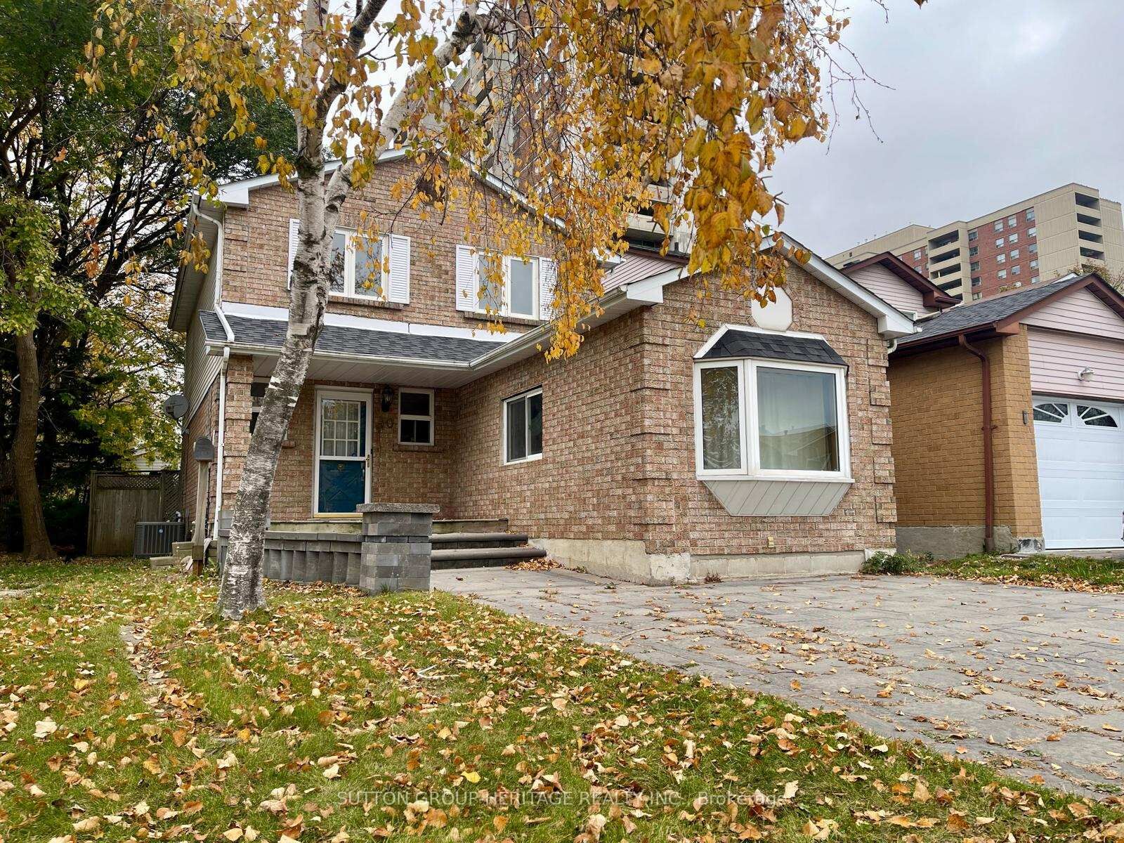 Property Photo:  40 Plumridge Court  ON L1S 3Z8 