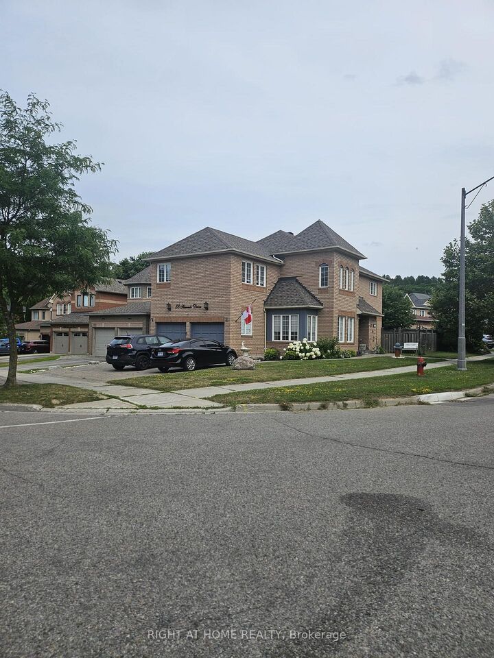 Property Photo:  58 Stemmle Drive Basement  ON L4G 6N4 