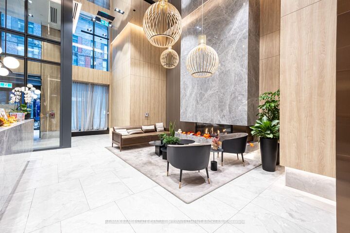 Property Photo:  252 Church Street 709  ON M5B 0E6 