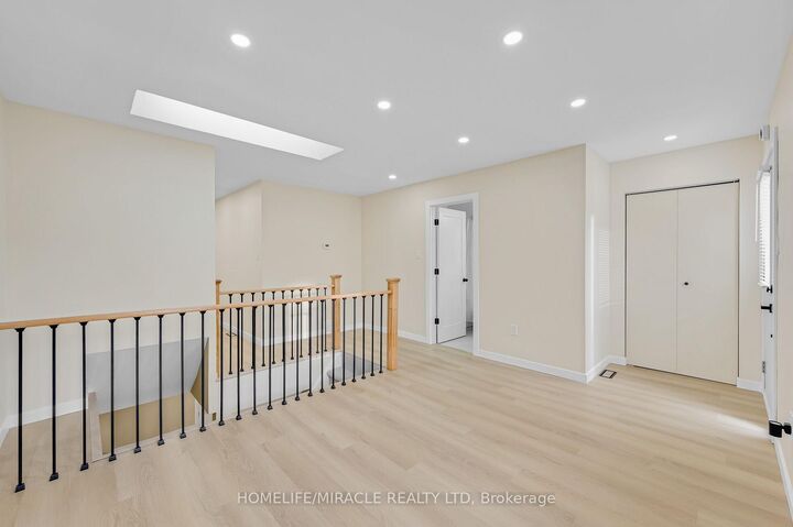 Property Photo:  67 Norman Street  ON L8H 4J4 