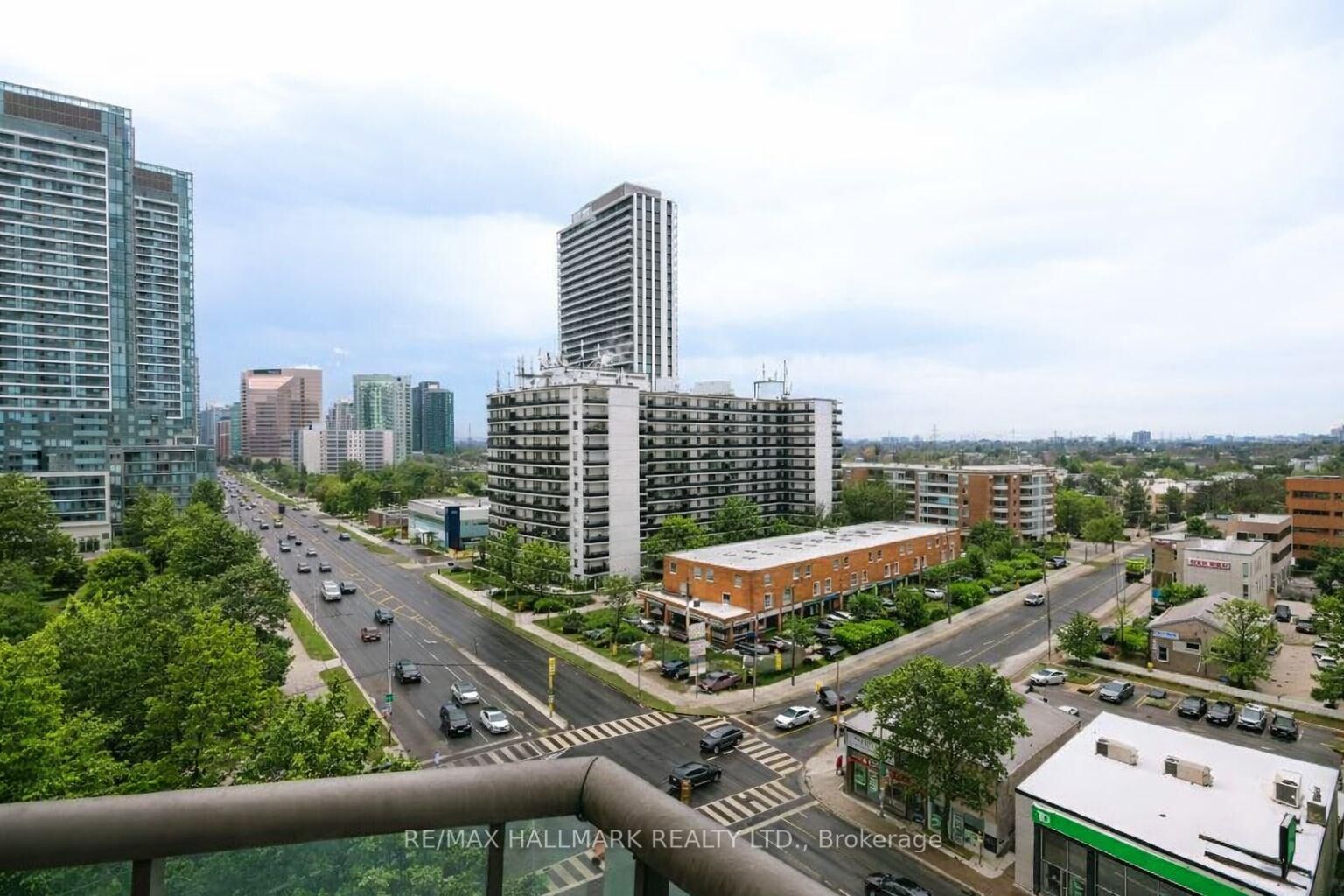 Property Photo:  5949 Yonge Street 1105  ON M2M 3V8 
