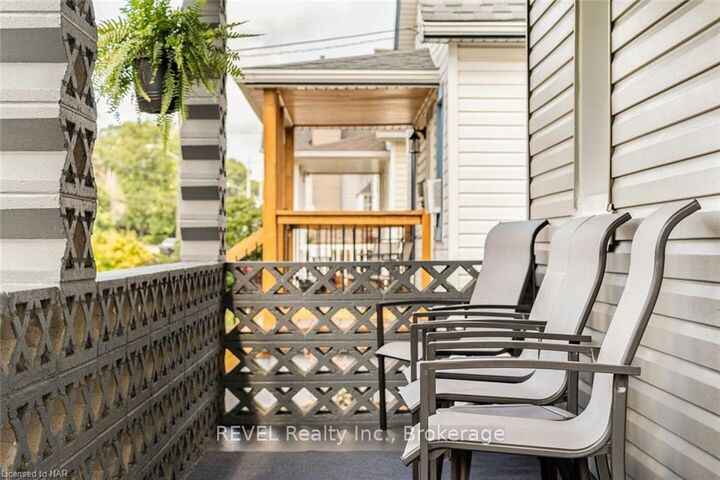 Property Photo:  6413 Frederica Street Upper  ON L2G 1C5 