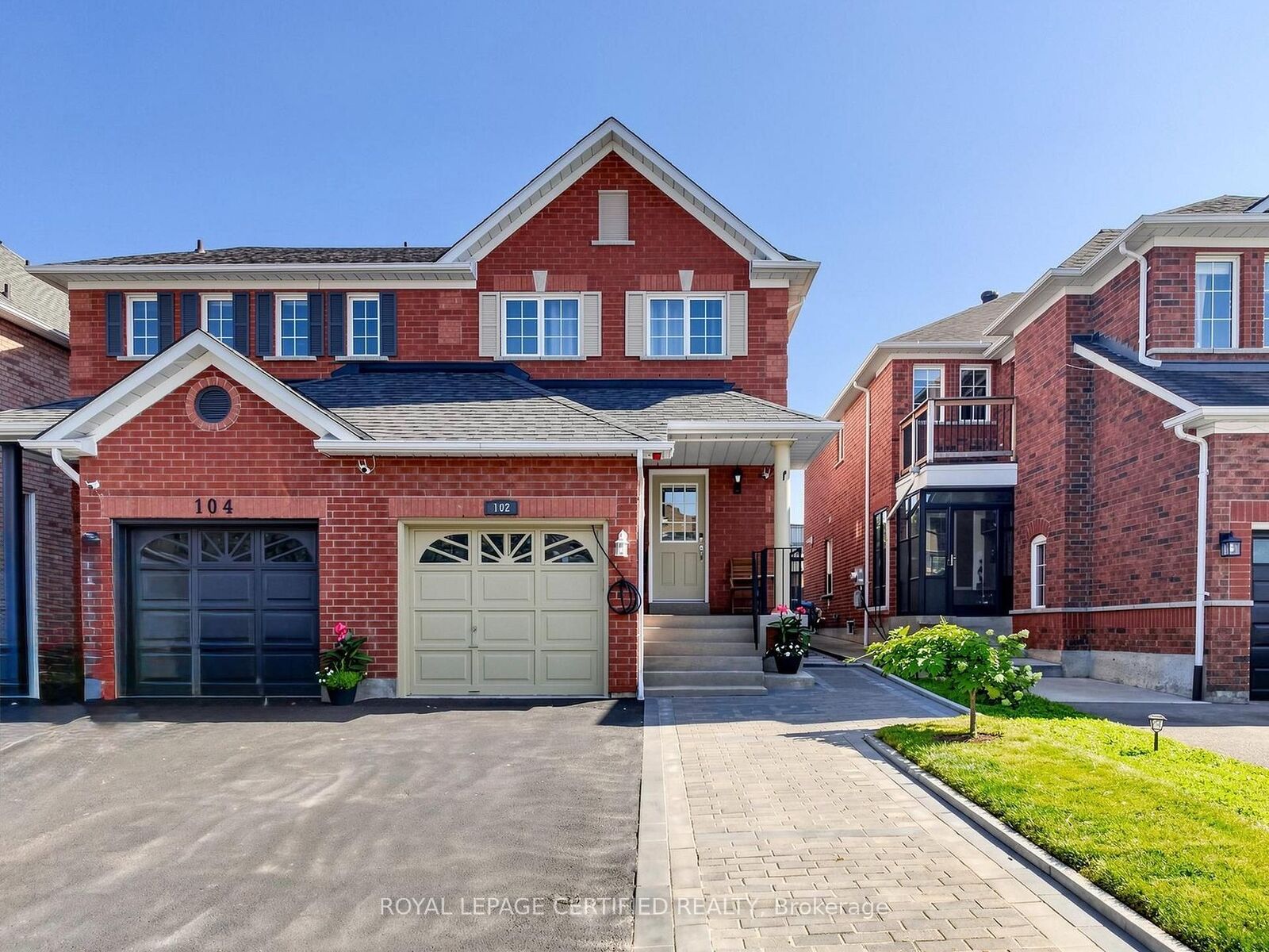 Property Photo: 102 Grapevine Road ON L7E 2M6