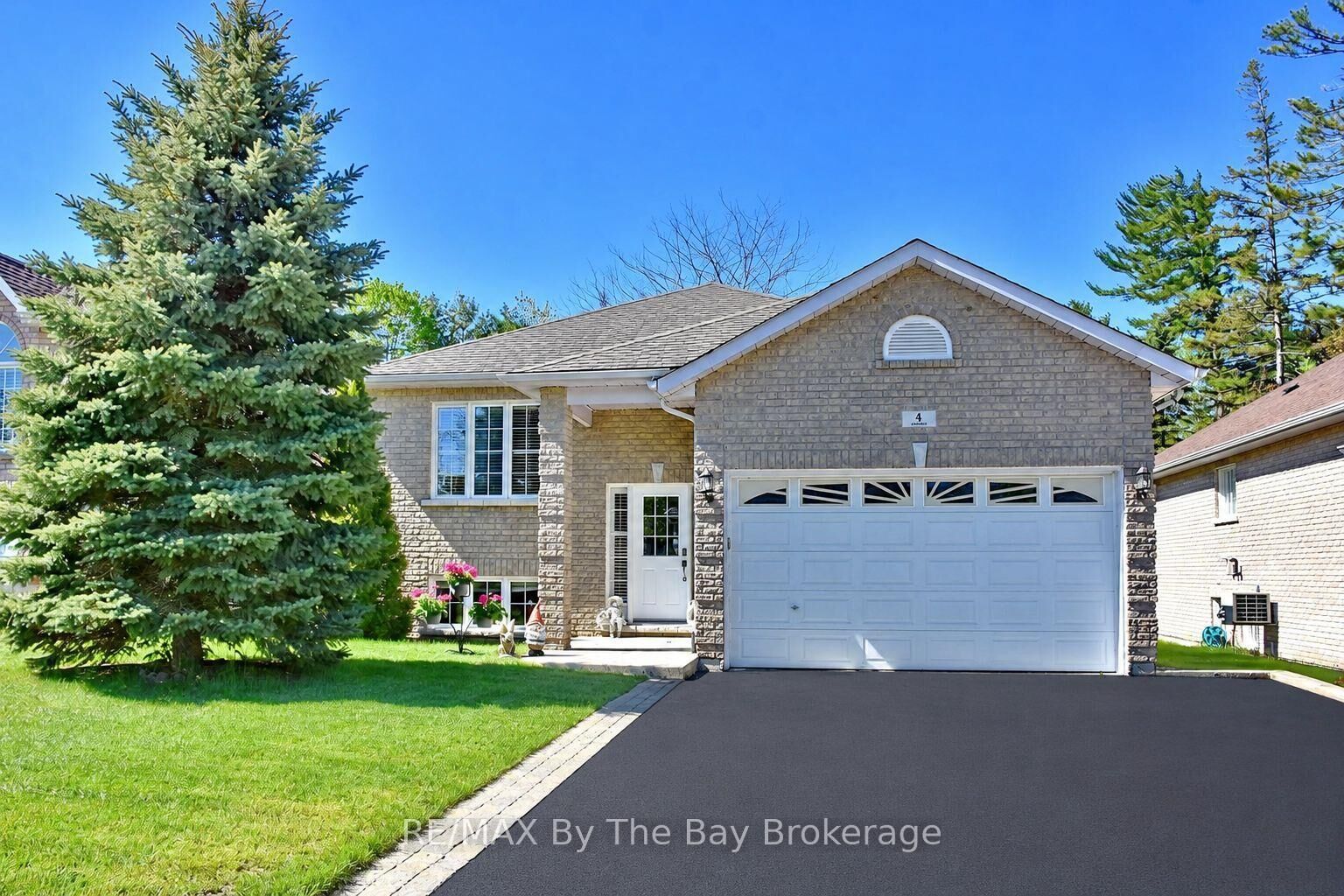 Property Photo:  4 Anthony Street  ON L9Z 2N4 