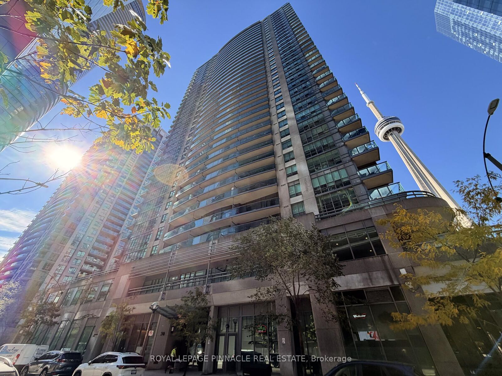 Property Photo:  30 Grand Trunk Crescent 802  ON M5J 3A4 