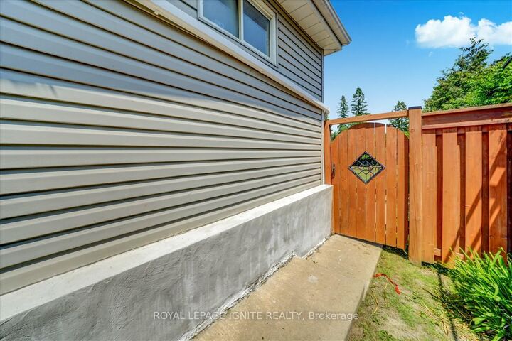 Property Photo: 1283 Townline Road N Bsmnt B ON L1K 3E1