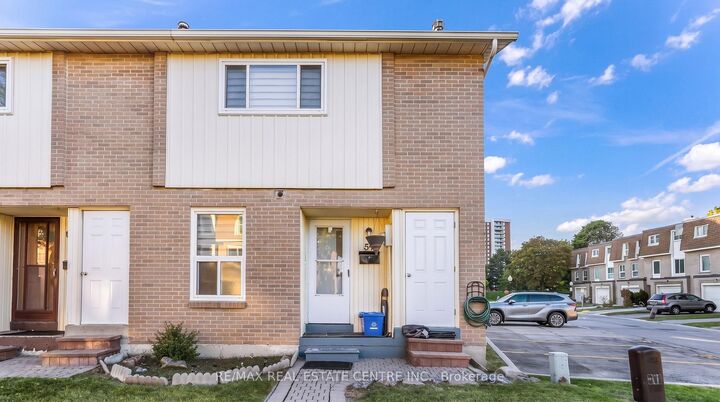 Property Photo:  59 Craigleigh Crescent  ON L6T 2E3 