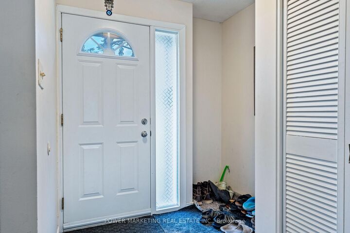 Property Photo:  2111 Montreal Road 76  ON K1J 8M8 