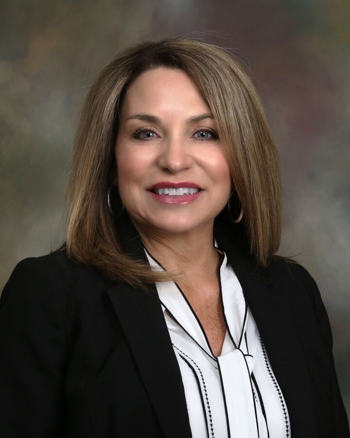 Kimberly O'Brien, Real Estate Salesperson in Tracy, Valley Central