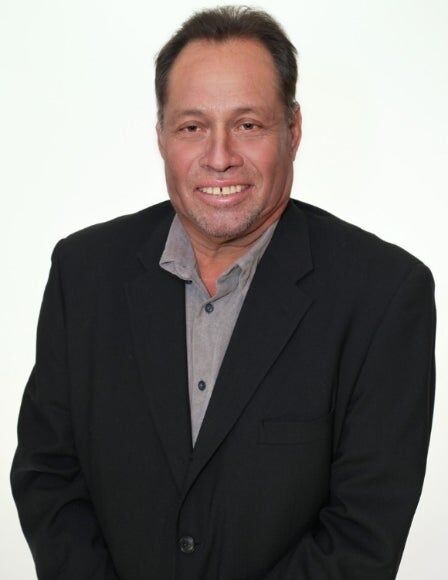 Carlos Espana, Real Estate Salesperson in Lancaster, Masters
