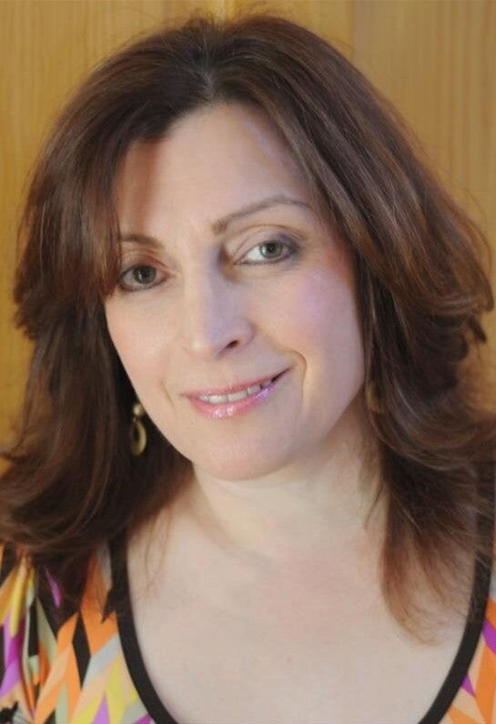 Linda Lippolt,  in Babylon, Realty Connect