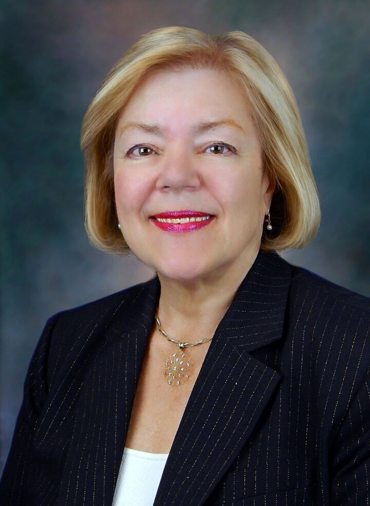 Cheryl Zeranti,  in Hauppauge, Realty Connect