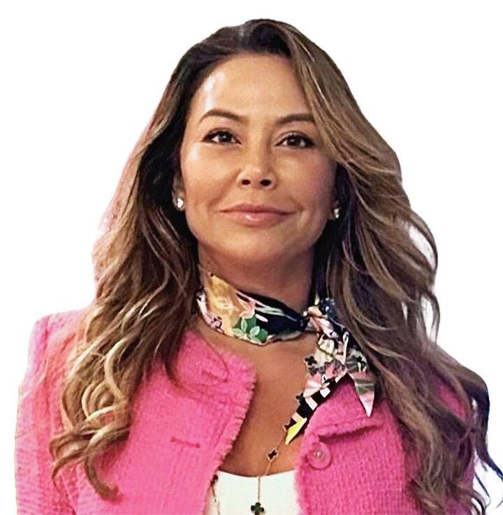 Elaine Terrones, Real Estate Salesperson in Miami, Home Lovers Realty