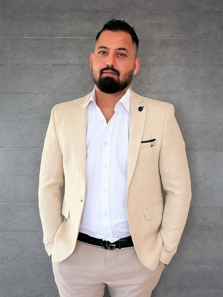 Ammar Alrumaydh, Real Estate Salesperson in Chula Vista, Affiliated