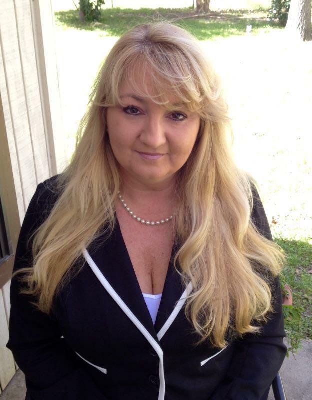 Sandra Gallender, Real Estate Salesperson in Beaumont, American Real Estate ERA Powered