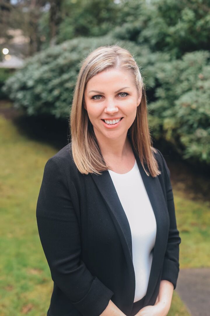 Gloria Gronka, Broker in Seattle, Windermere