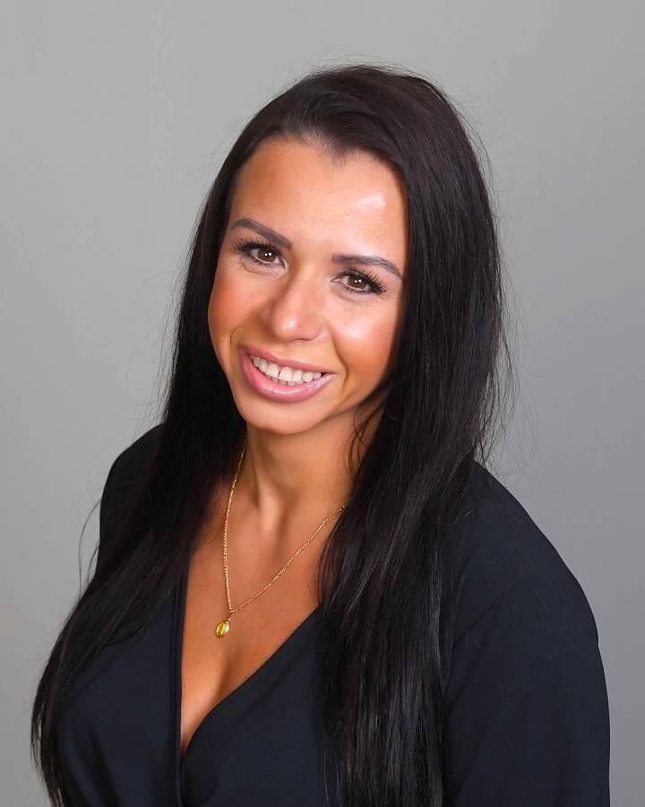 Elena Rivas,  in Hauppauge, Realty Connect