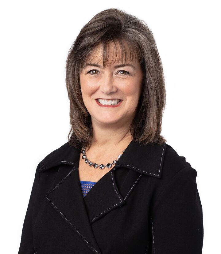 JoAnn Jacobs, Real Estate Salesperson in Tallahassee, Hartung