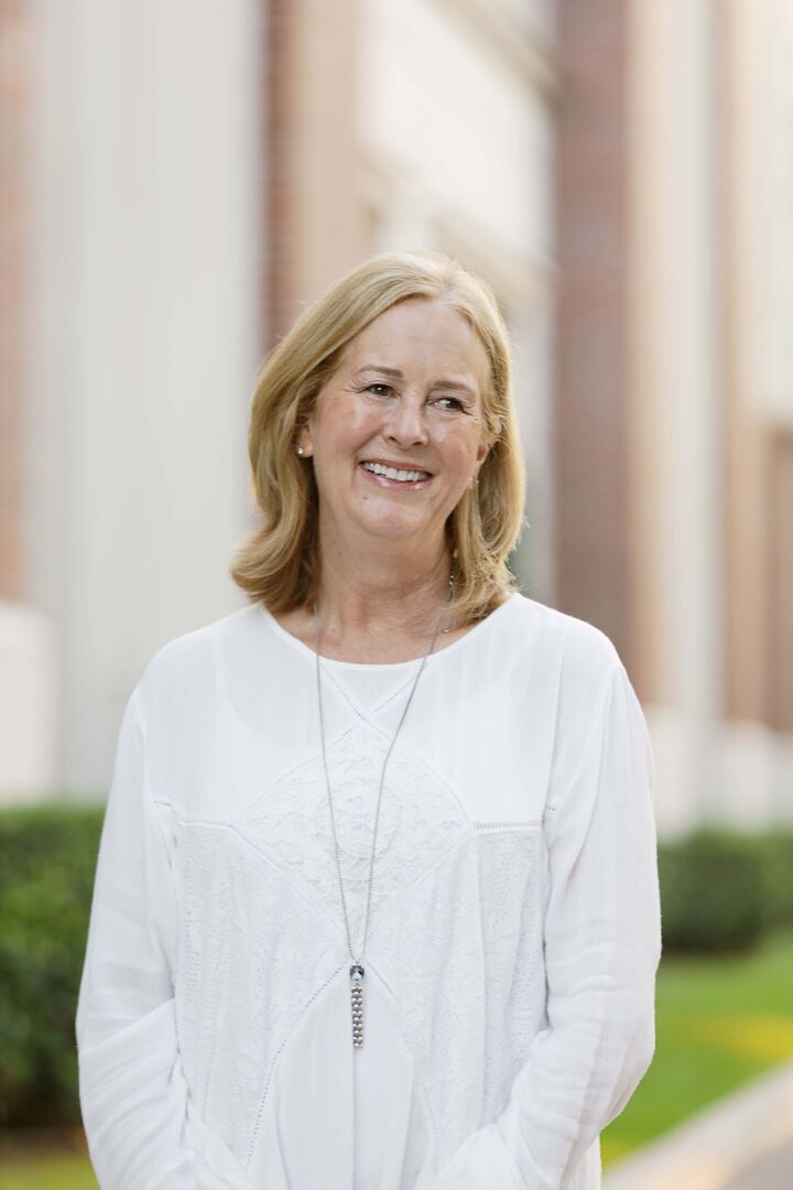 Kari Blackburn, Real Estate Salesperson in Tehachapi, Frontier