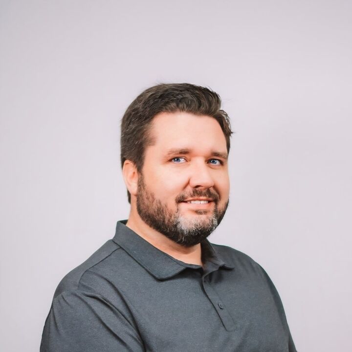 Robert Bowhall,  in Murfreesboro, Wright Realty