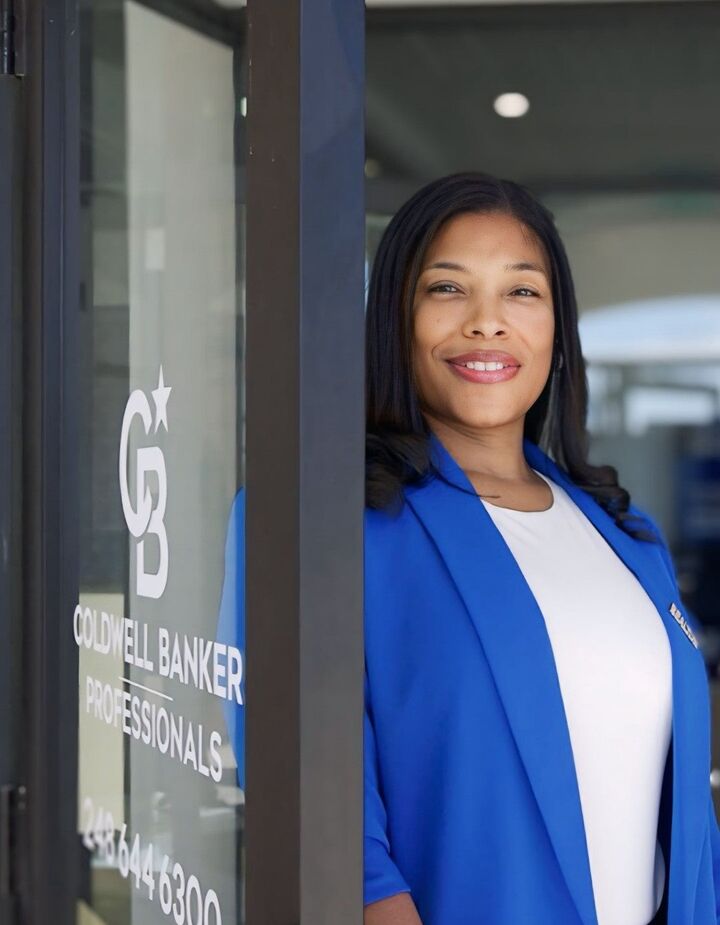 Letisha Gaulden,  in Birmingham, Professionals