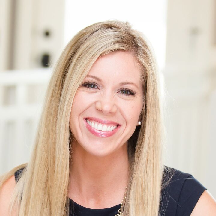 Nichole Johnson, Real Estate Salesperson in Urbandale, Signature Real Estate