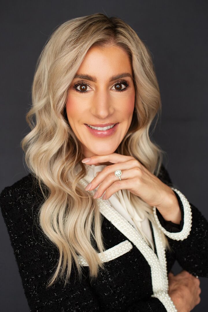 Leigh Anne Barth, Associate Real Estate Broker in Bellevue, Danforth