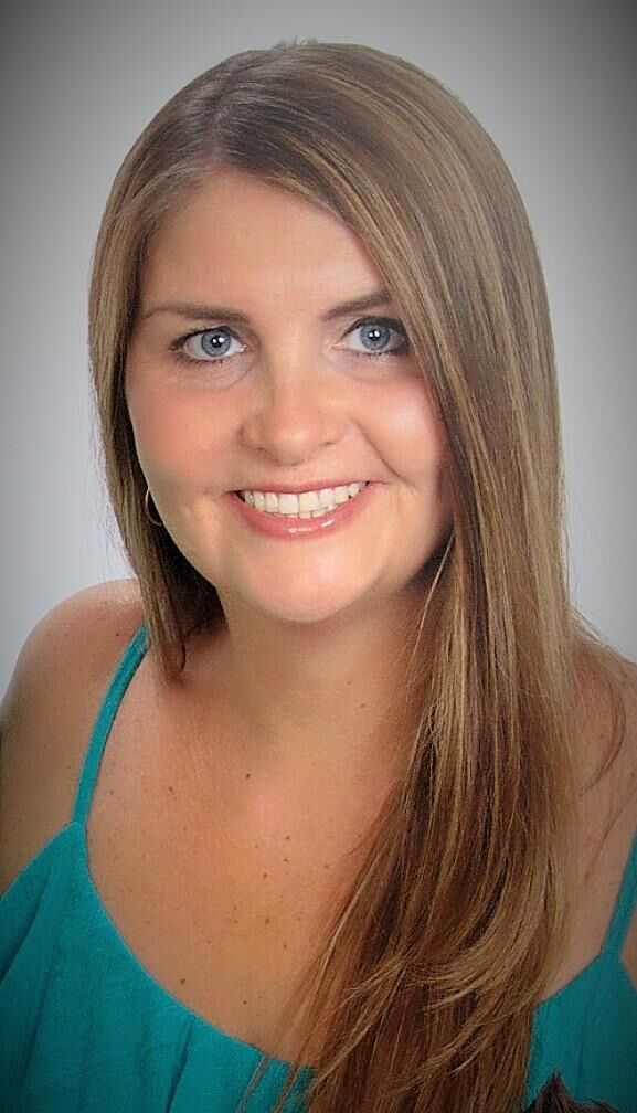 Kerri. Brencsons, Real Estate Salesperson in Scotch Plains, ERA Suburb Realty Agency