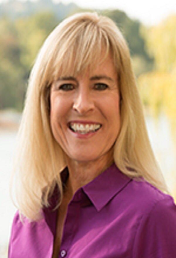 Mindy Hill, Real Estate Salesperson in Clackamas, North Homes Realty