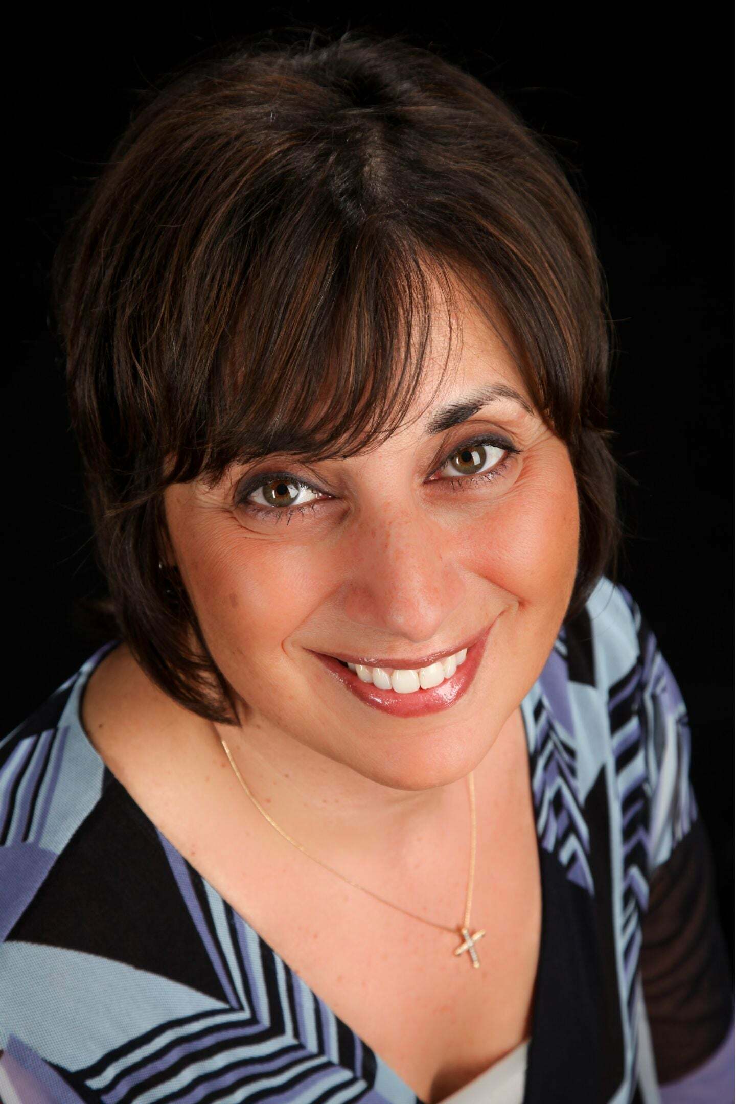 Janette Brunette, Sales Associate in Lansing, Professionals