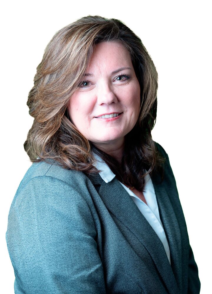 Laurie Renshaw, Real Estate Salesperson in Easton, Chesapeake Real Estate Company