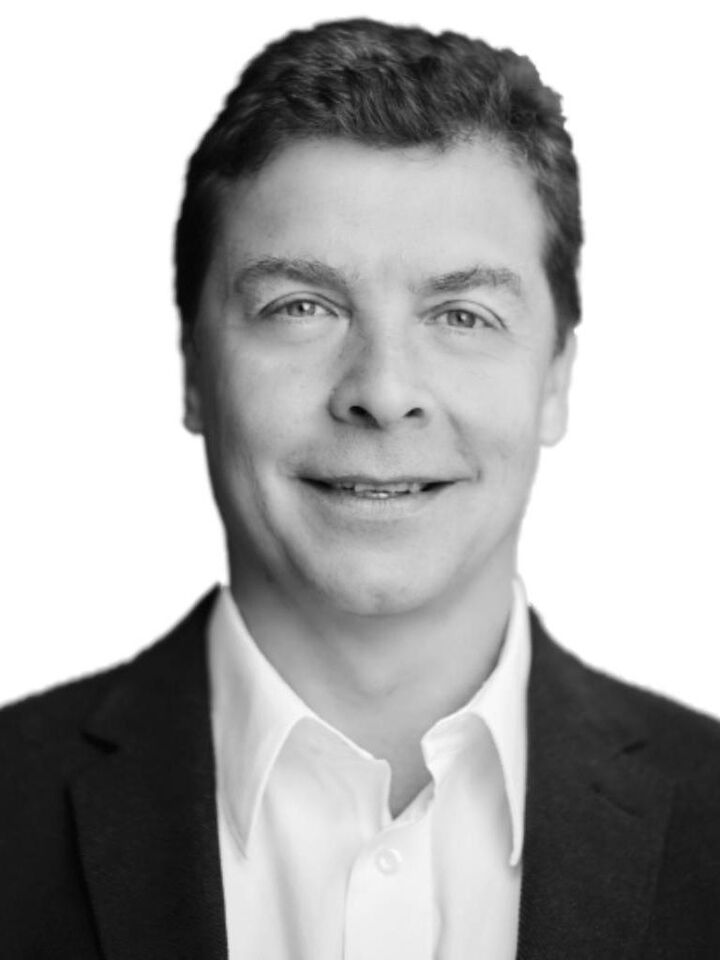 Dragos Vujic, Realtor® in Niagara Falls, Coldwell Banker Momentum Realty, Brokerage