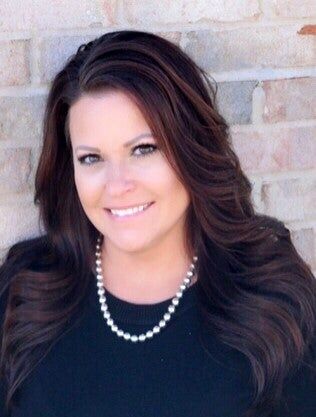 Jennifer Hazel,  in Rochester, Professionals