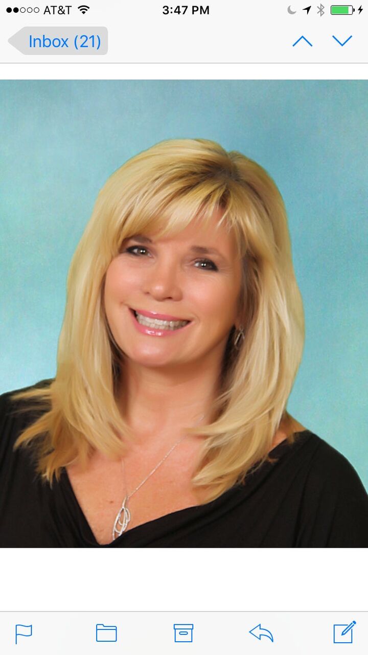 Lisa Surroz, Real Estate Salesperson in Visalia, Jordan-Link