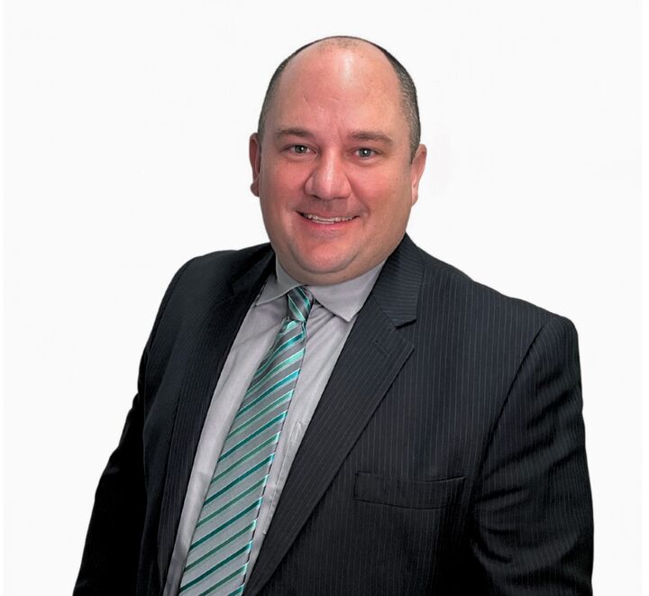 Dustin Houlton, Real Estate Salesperson in Le Mars, ProLink