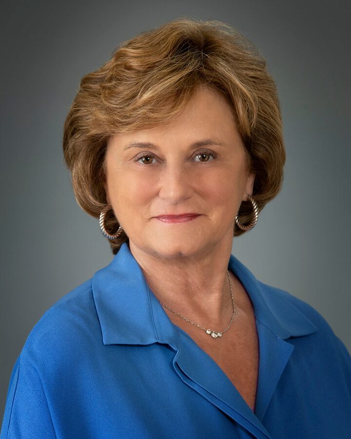 Quinnie Jones, Real Estate Salesperson in Florence, McMillan and Associates