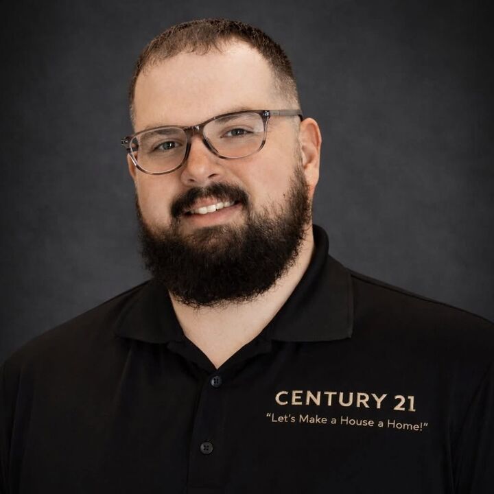 Sammy Sarandah, Associate Real Estate Broker in Midlothian, Harthside Realtors