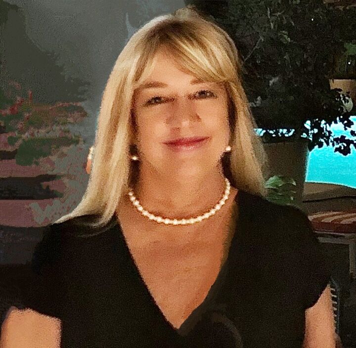 Bridgit Dooley, Sales Associate in Miami, Home Lovers Realty