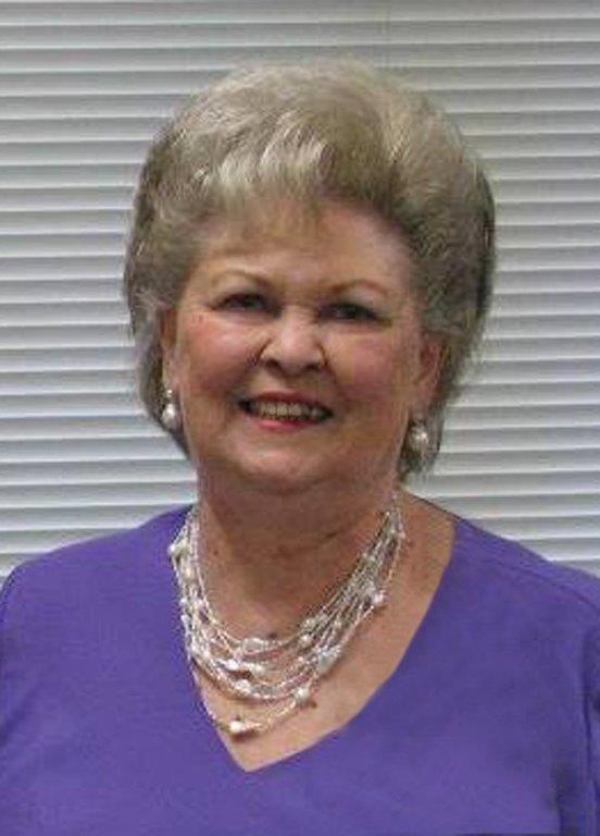 Lou Ann Thoms, Associate Real Estate Broker in Topeka, American Home