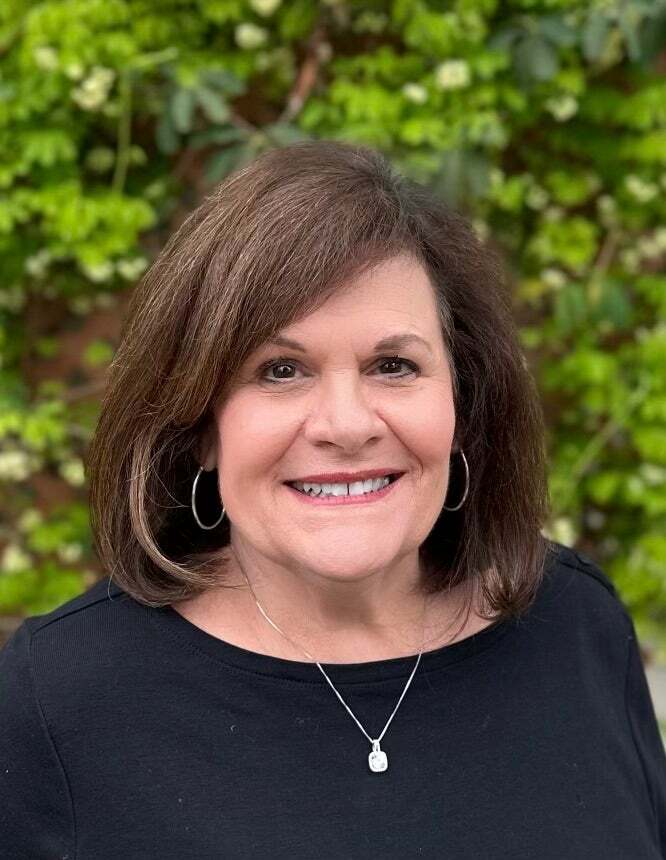 Claudia Crone, Real Estate Salesperson in Stafford, Elite