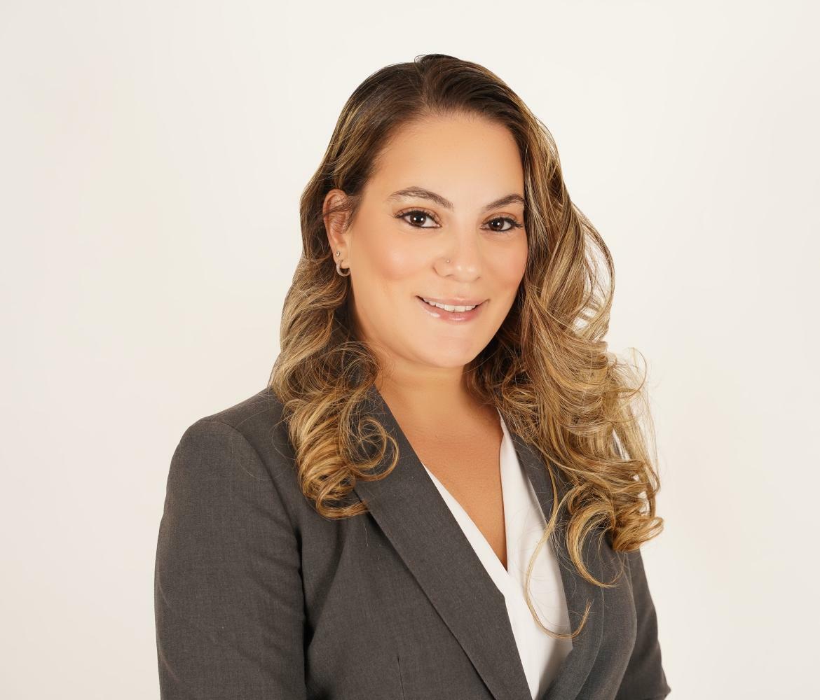 Emily Gonzalez, Real Estate Salesperson in Vernon Township, Green Team